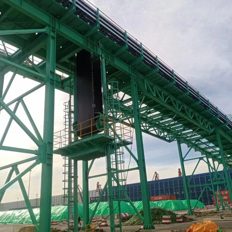 Complete belt conveyor system installation