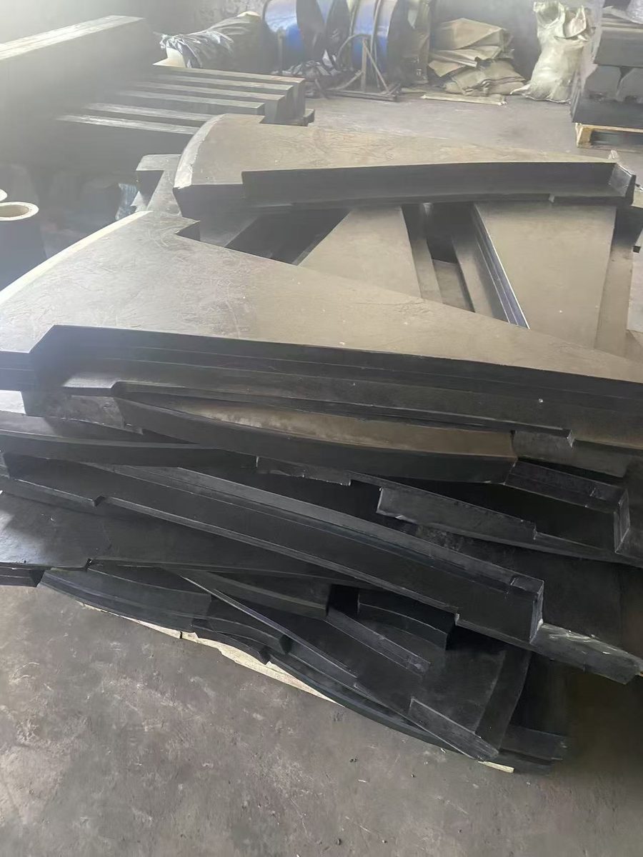 Rubber mill liner for ball mill